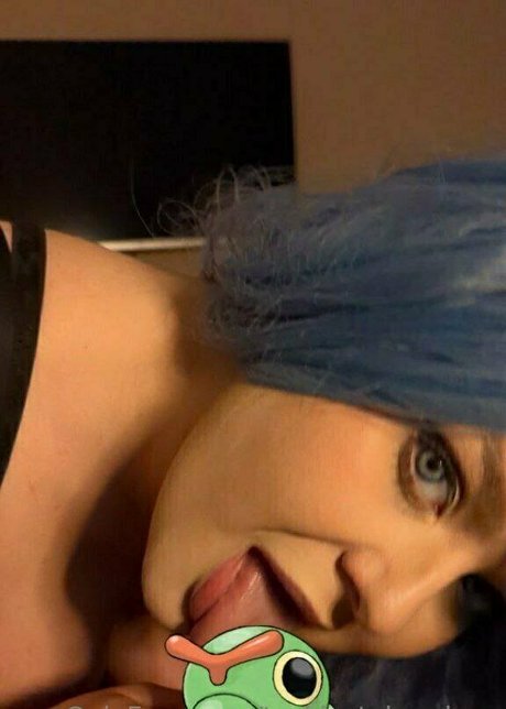 Nacktes geleaktes OnlyFans-Foto von Tsukiotakuchan