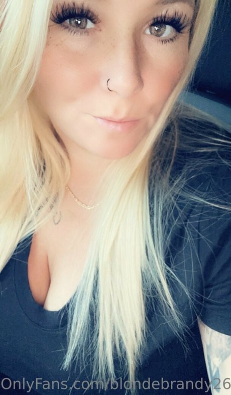 Nacktes geleaktes OnlyFans-Foto von Blondebrandy269