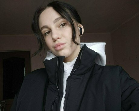 Nacktes geleaktes OnlyFans-Foto von Adelebee