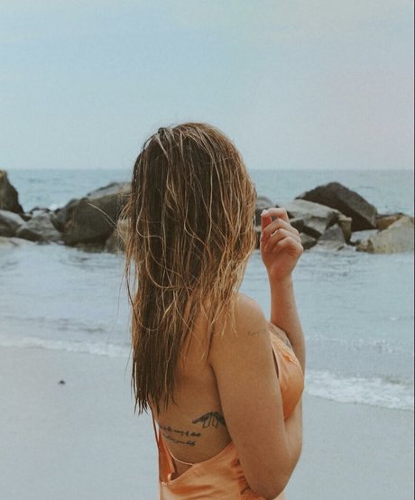 Nacktes geleaktes OnlyFans-Foto von Paris Berelc
