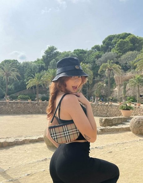 Renata Ri