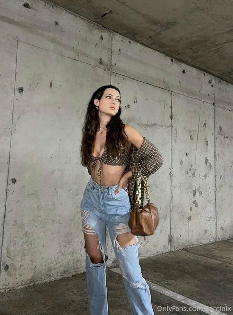 Nacktes geleaktes OnlyFans-Foto von Itssophiafoxxx