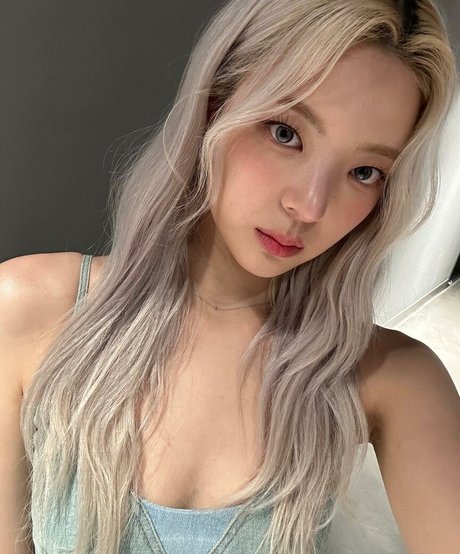 WomenK-pop