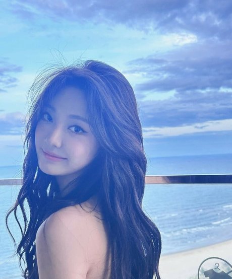 WomenK-pop