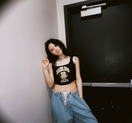 WomenK-pop