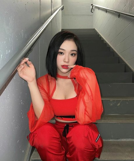 Nacktes geleaktes OnlyFans-Foto von Womenkpop