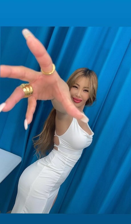 WomenK-pop