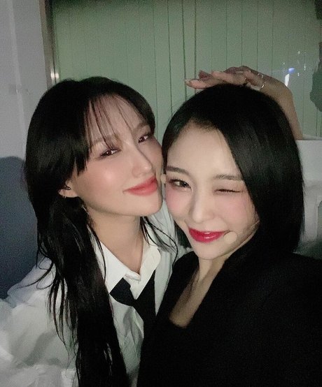WomenK-pop