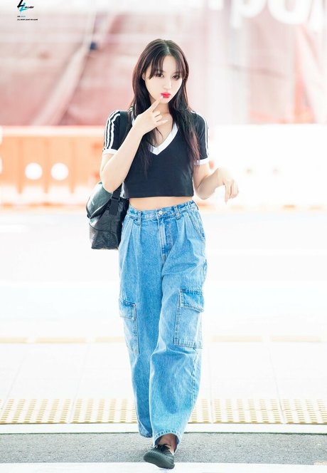 WomenK-pop