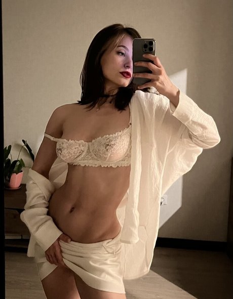 Nacktes geleaktes OnlyFans-Foto von Toma Efremova