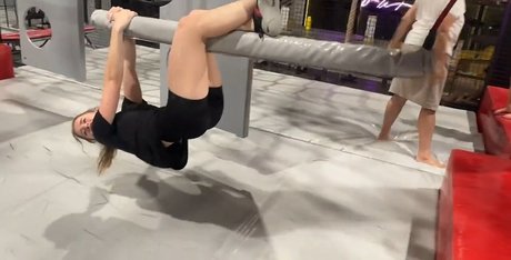 Mira004