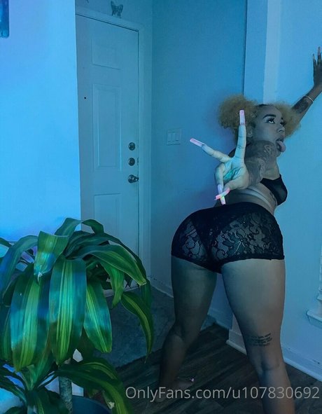 Nacktes geleaktes OnlyFans-Foto von Kbabyyyxxx