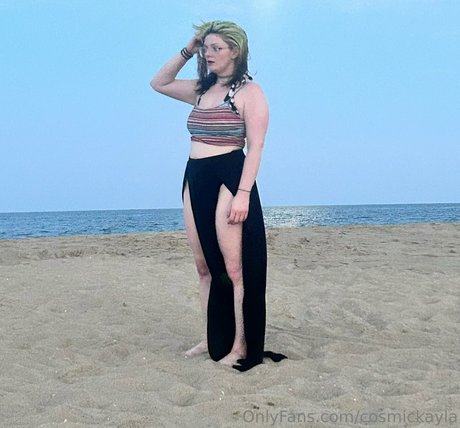 Nacktes geleaktes OnlyFans-Foto von Cosmickayla