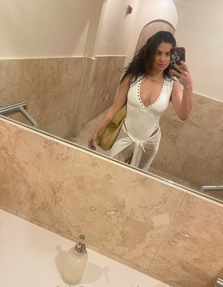 Theenchantressb