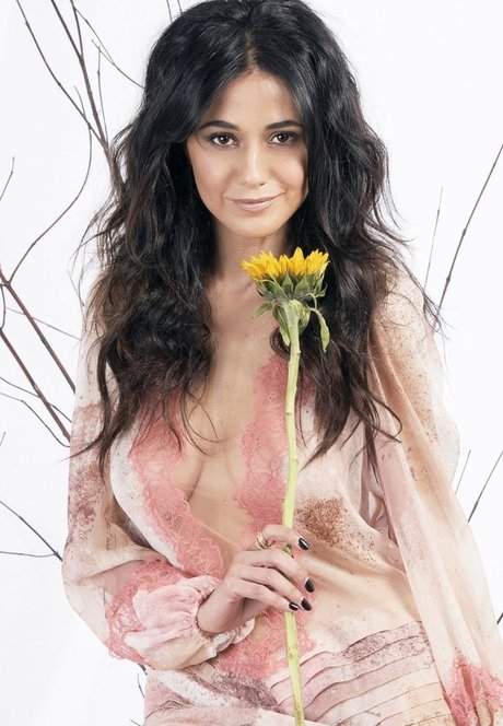 Nacktes geleaktes OnlyFans-Foto von Emmanuelle Chriqui