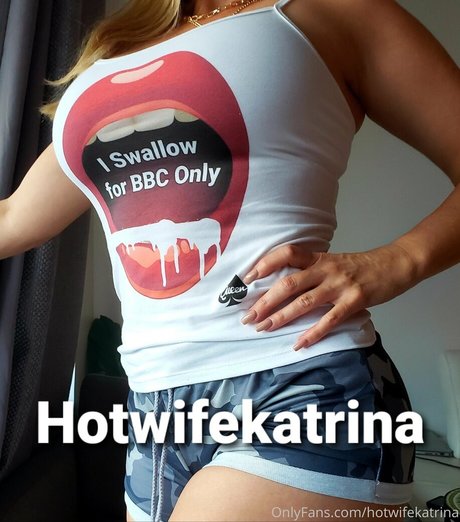 Nacktes geleaktes OnlyFans-Foto von Hotwifekatrinafree