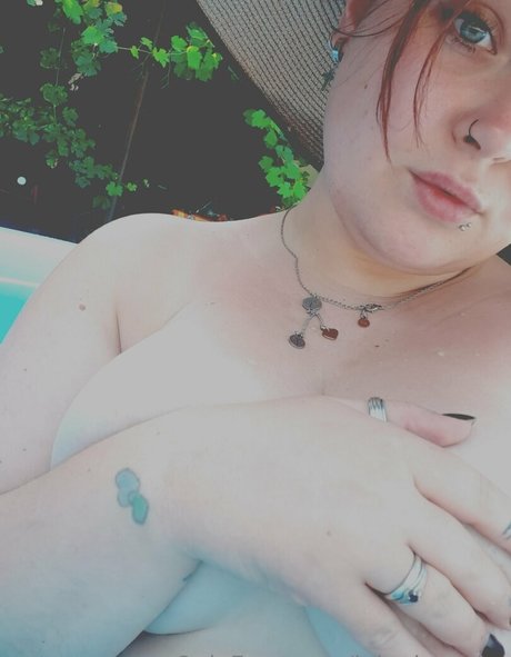 Nacktes geleaktes OnlyFans-Foto von Inkedreader