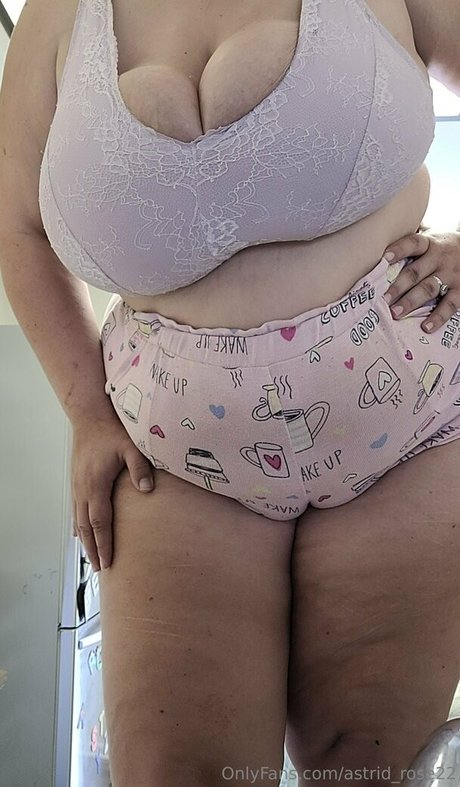 Nacktes geleaktes OnlyFans-Foto von Astridrose22