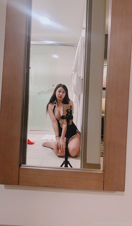 Nacktes geleaktes OnlyFans-Foto von Eggsol