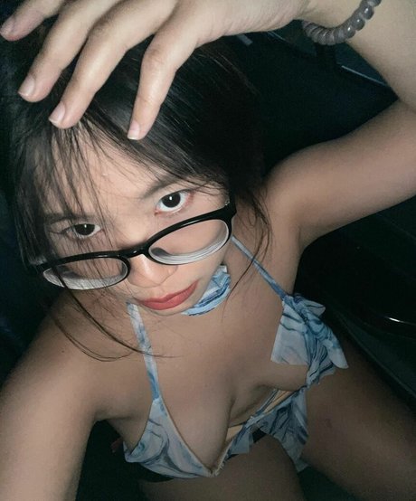 Nacktes geleaktes OnlyFans-Foto von Thanyananbow