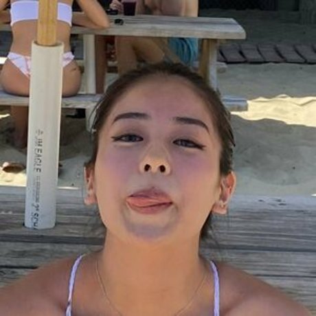 Nacktes geleaktes OnlyFans-Foto von Leona Naito