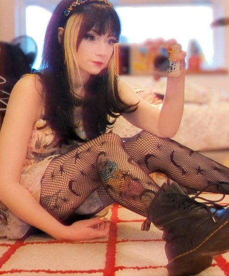 Nacktes geleaktes OnlyFans-Foto von Yogscast Bouphe