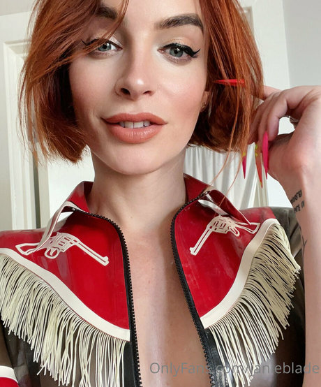 Nacktes geleaktes OnlyFans-Foto von Janie Blade