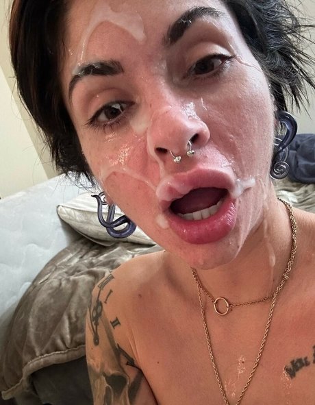 Nacktes geleaktes OnlyFans-Foto von Lena Lawless