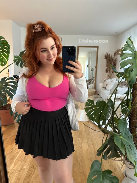 Isla Moonfree