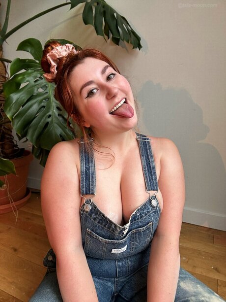 Isla Moonfree