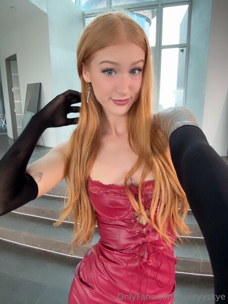 Nacktes geleaktes OnlyFans-Foto von Averyyskye