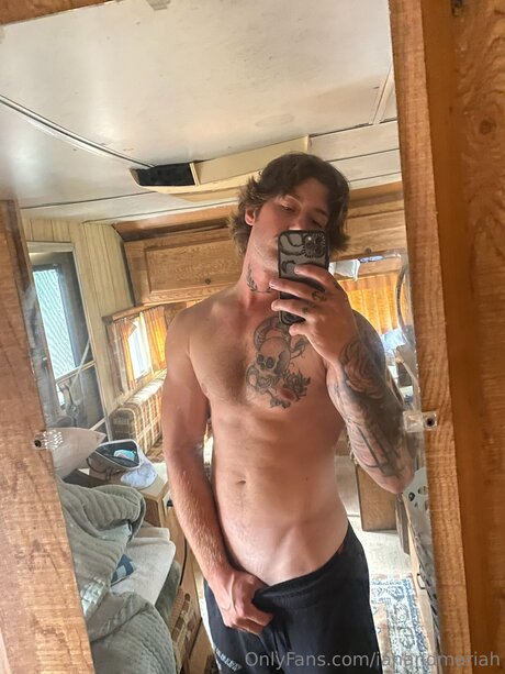 Nacktes geleaktes OnlyFans-Foto von Ianandmariah