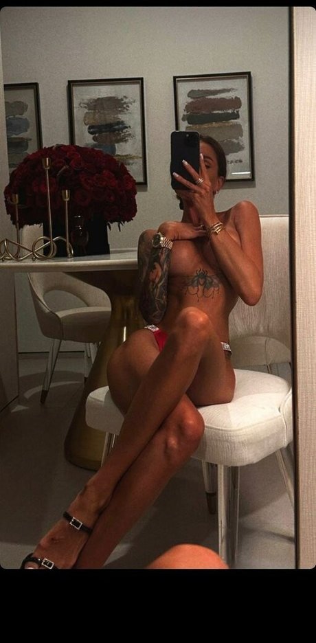 Nacktes geleaktes OnlyFans-Foto von Nessa Orlova