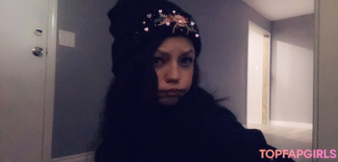 Nacktes geleaktes OnlyFans-Foto von Strawbeariemilkk #1157