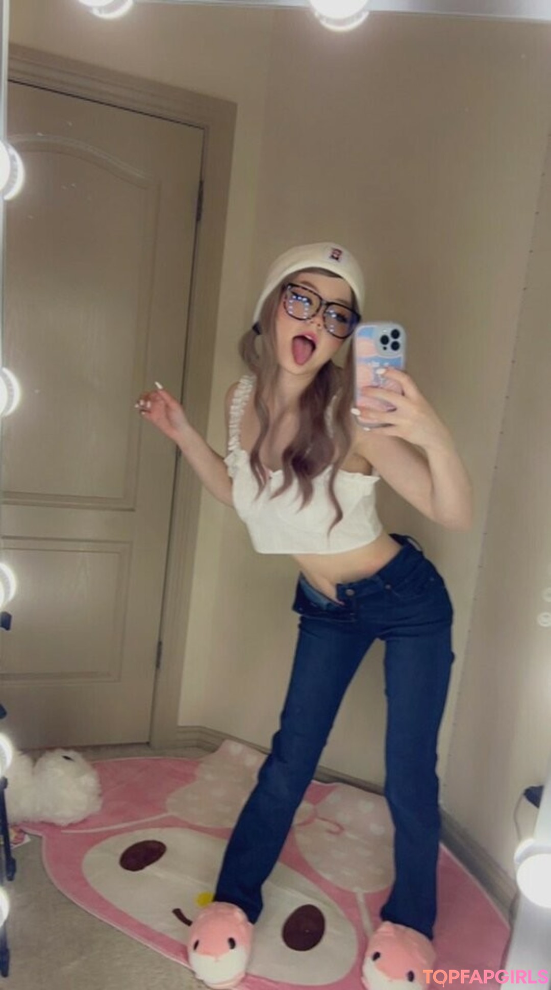 Nacktes geleaktes OnlyFans-Foto von Strawbeariemilkk #1374