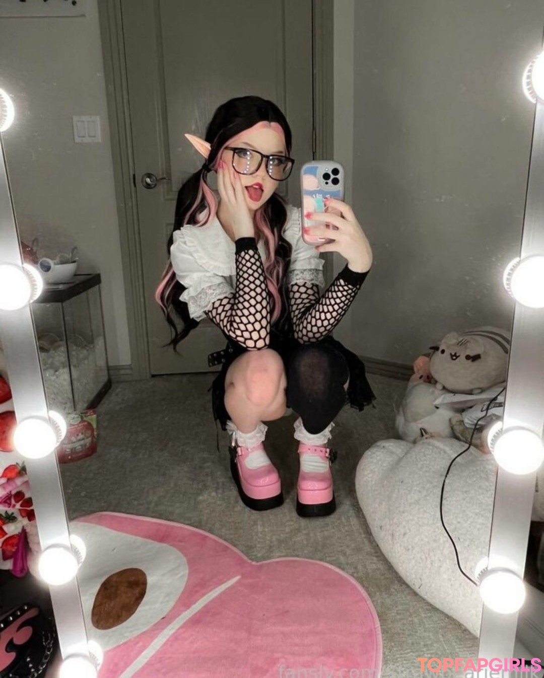 Nacktes geleaktes OnlyFans-Foto von Strawbeariemilkk #1536