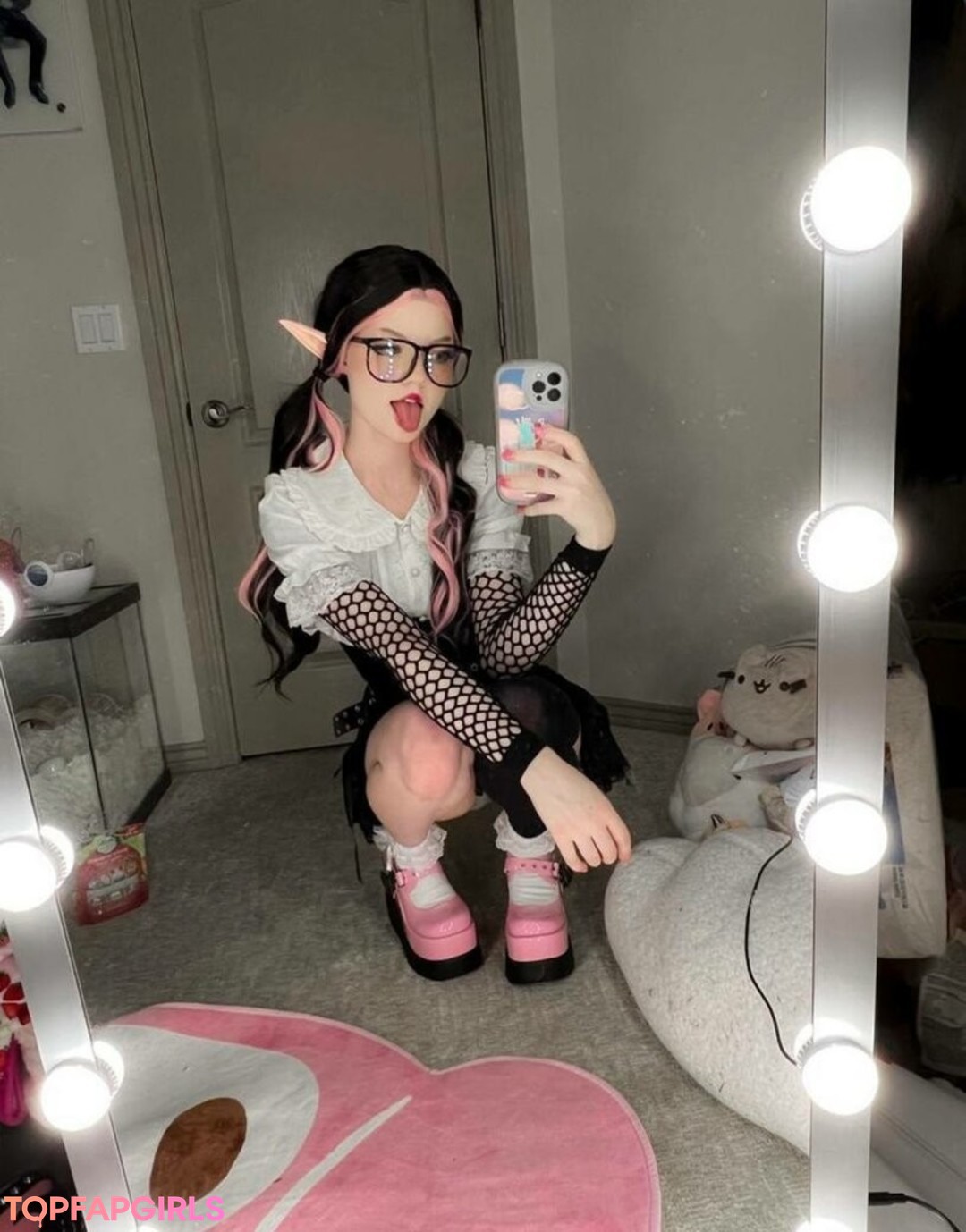 Nacktes geleaktes OnlyFans-Foto von Strawbeariemilkk #1545