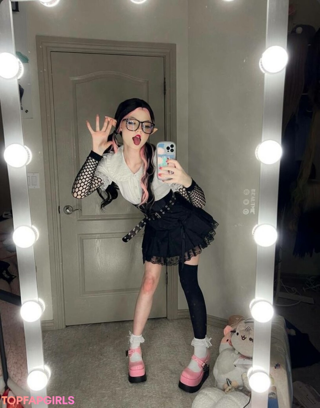 Nacktes geleaktes OnlyFans-Foto von Strawbeariemilkk #1556