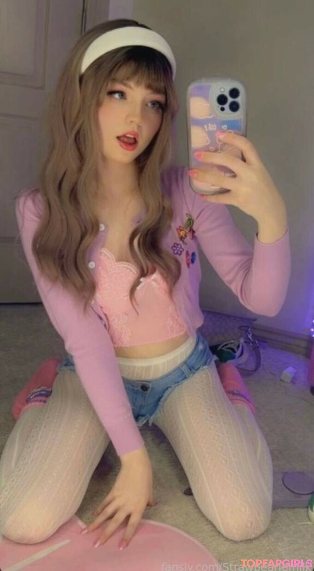 Nacktes geleaktes OnlyFans-Foto von Strawbeariemilkk #1637