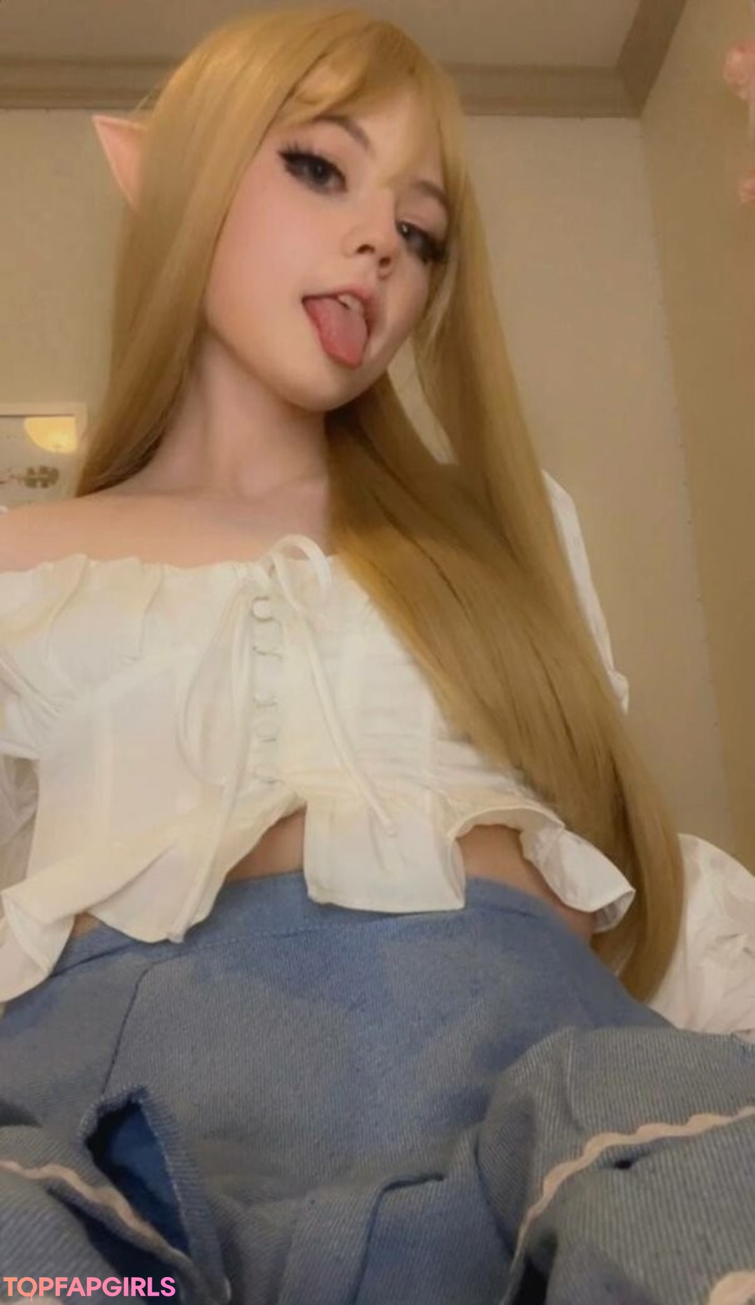 Nacktes geleaktes OnlyFans-Foto von Strawbeariemilkk #1828