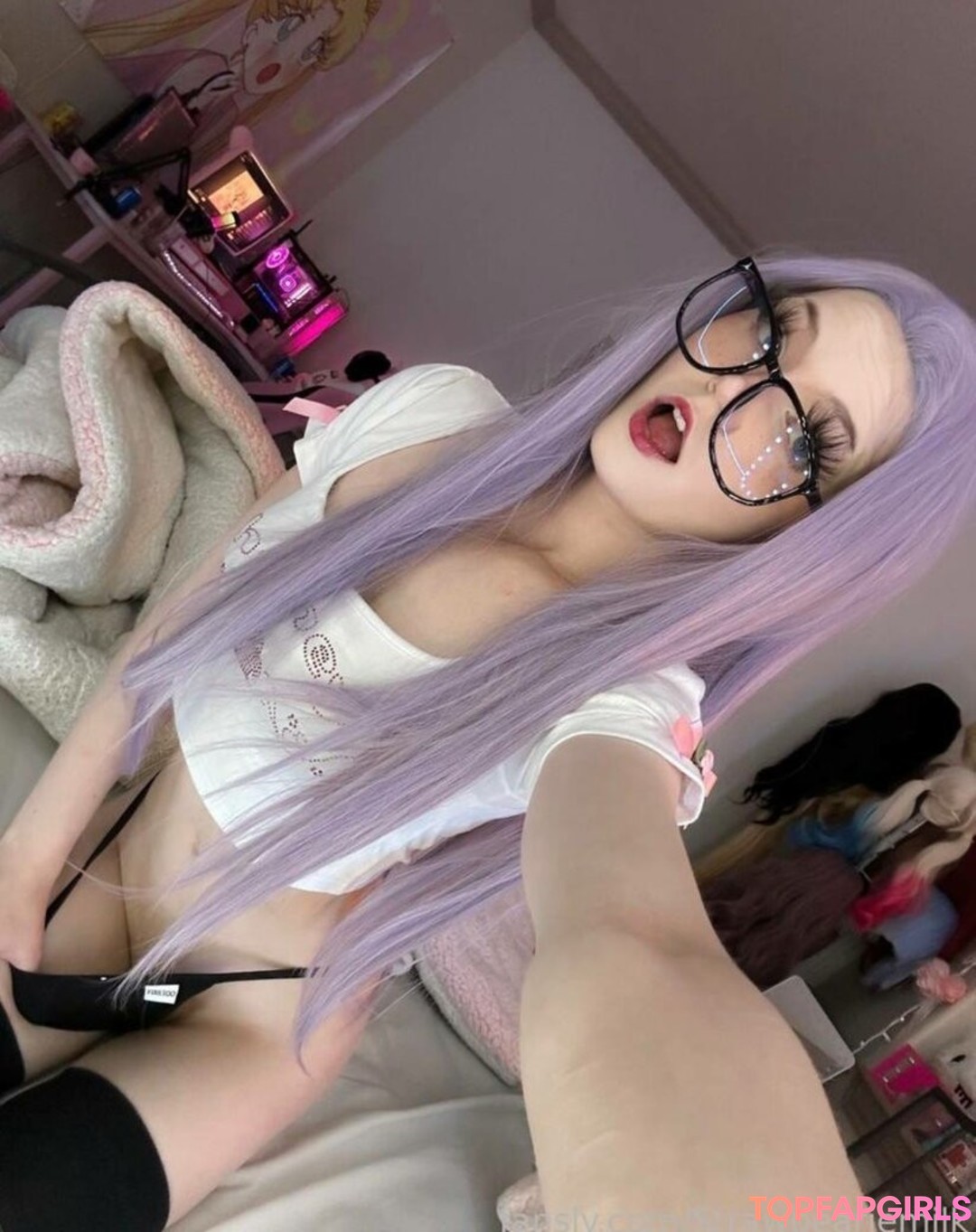 Nacktes geleaktes OnlyFans-Foto von Strawbeariemilkk #2054