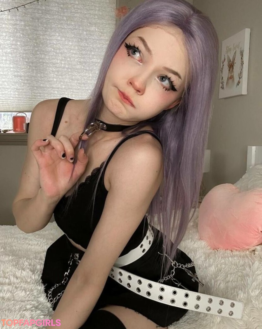 Nacktes geleaktes OnlyFans-Foto von Strawbeariemilkk #2184