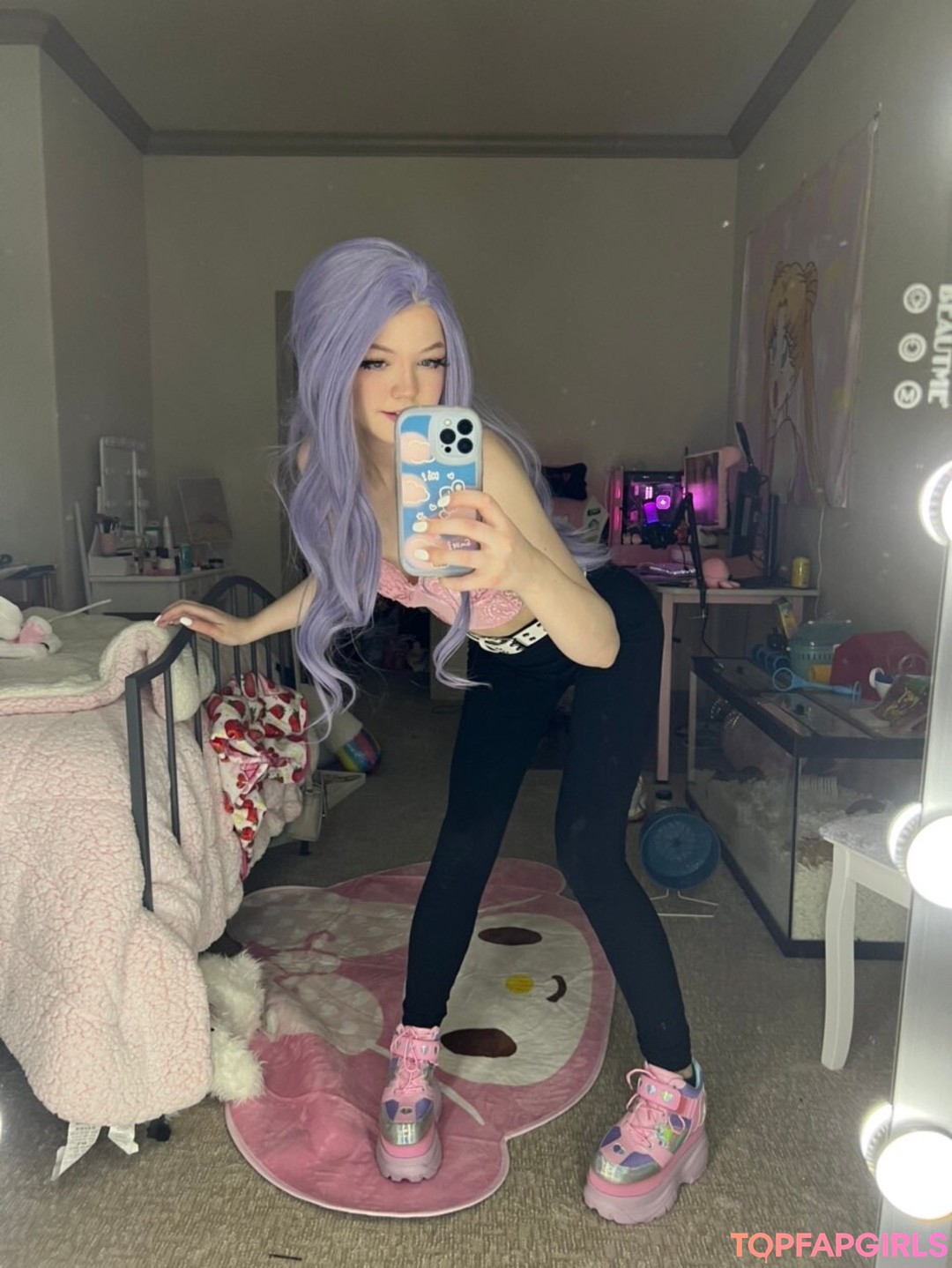 Nacktes geleaktes OnlyFans-Foto von Strawbeariemilkk #526