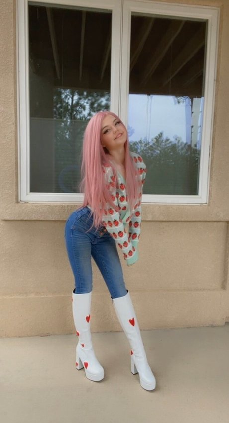 Strawbeariemilkk