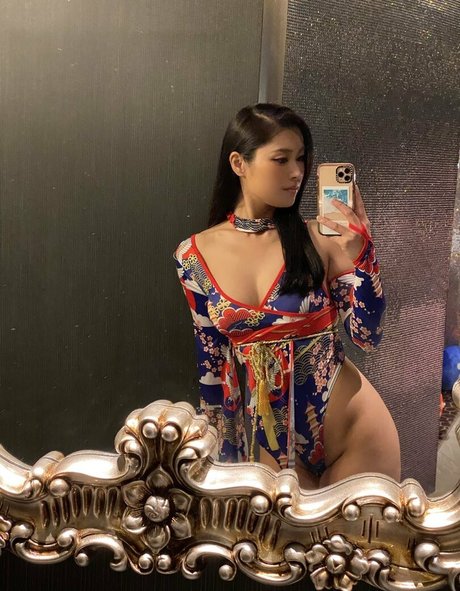 Nacktes geleaktes OnlyFans-Foto von Rose Melle