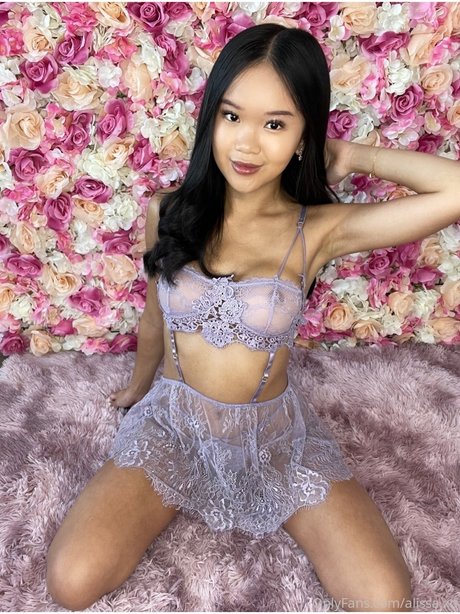 Nacktes geleaktes OnlyFans-Foto von Alissa Yu