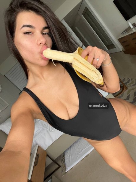 Anna Mukydza
