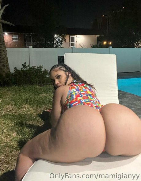 Nacktes geleaktes OnlyFans-Foto von Mamigianyy