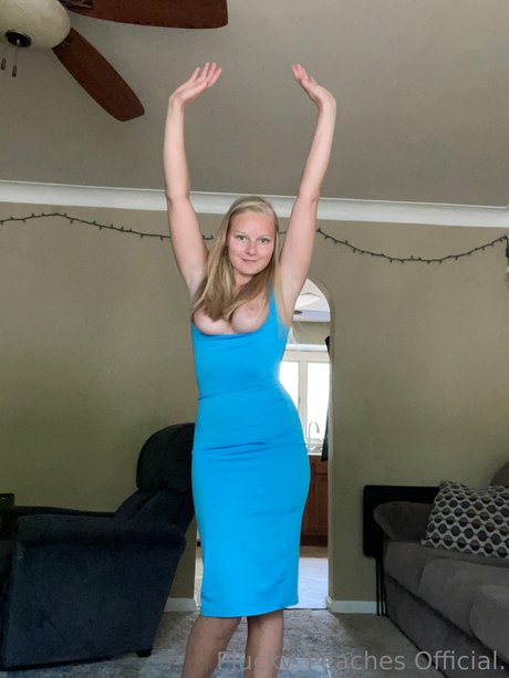 Nacktes geleaktes OnlyFans-Foto von Peaches
