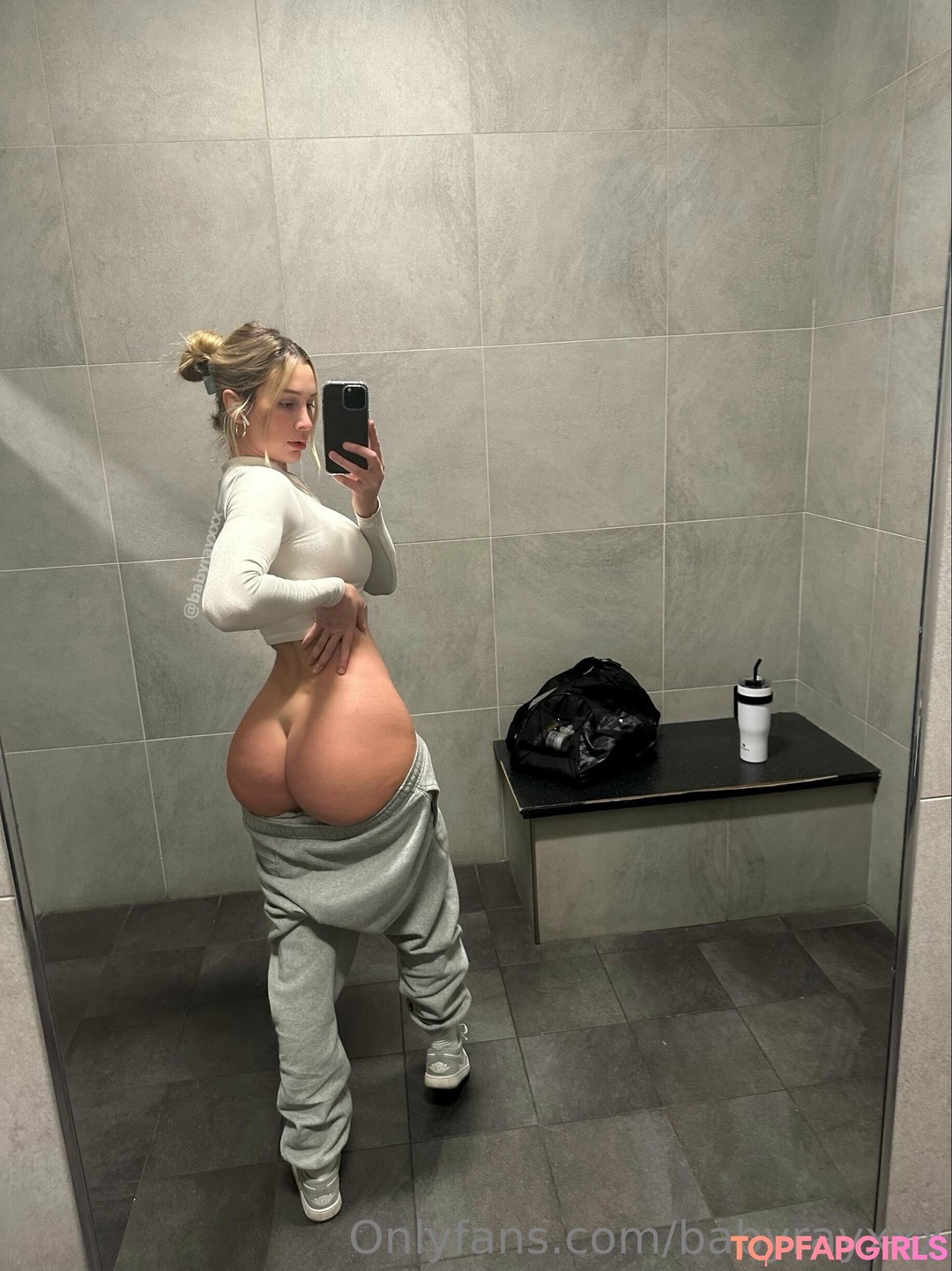 Nacktes geleaktes OnlyFans-Foto von Babyrayxxx #511